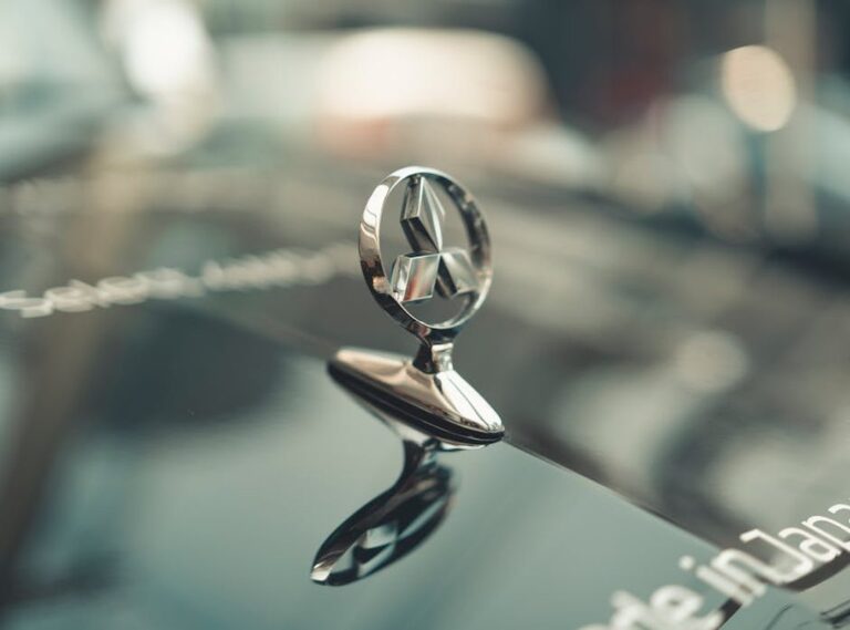 How Detailed Should a Logo Be Flpsymbolcity